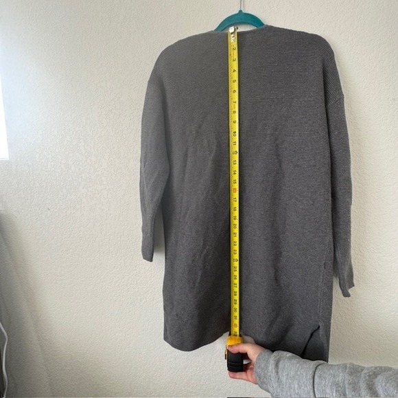 Banana Republic Petite Cardigan Long Sleeve Knit Gray M - Picture 6 of 7